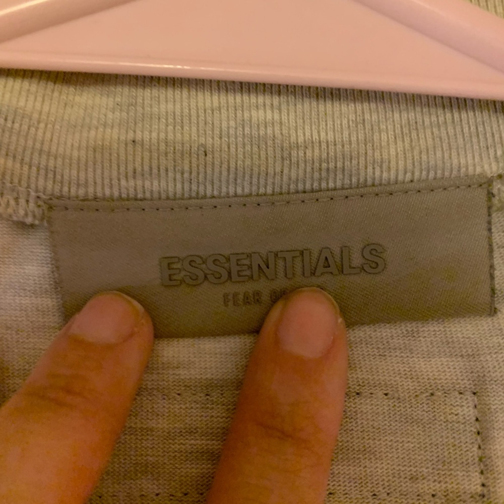 Essentials light oatmeal Short Sleeve Tee - Picture 4 of 7